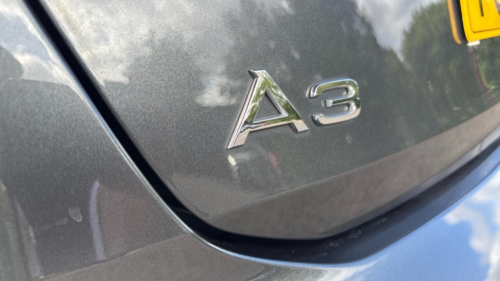 Audi A3 1.4 Tfsie 45 S Line Competition Sportback Petr Blue #38