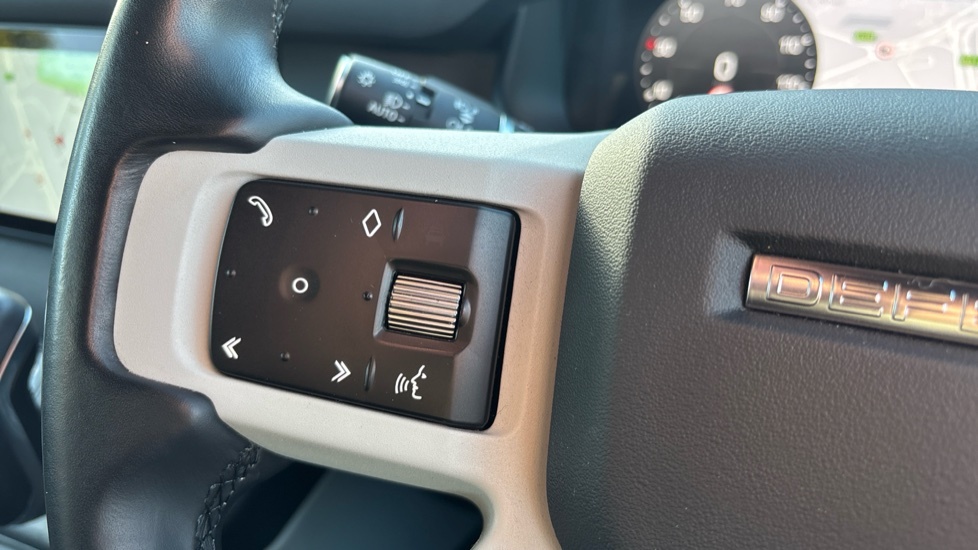 Land Rover Defender Defender D250 Xs Edition 110  #40