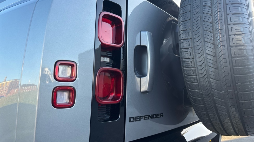 Land Rover Defender Defender D250 Xs Edition 110  #19