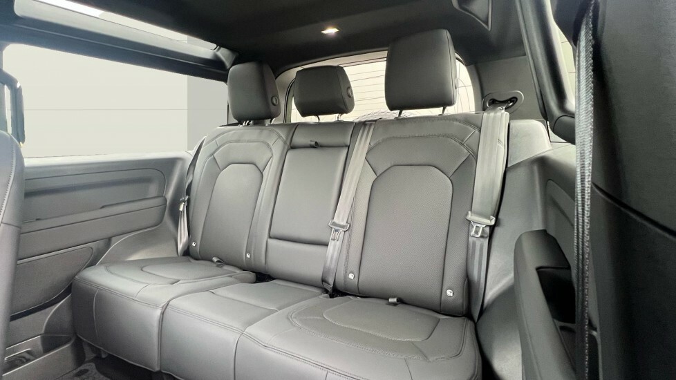 Land Rover Defender X-dynamic Se Green #4