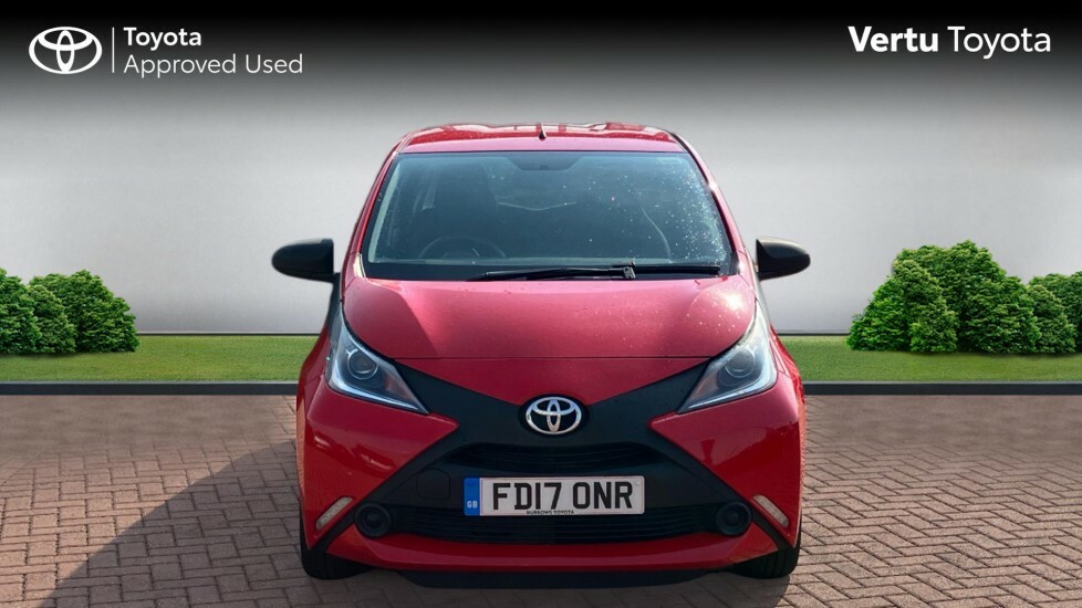 Toyota Aygo X X-claim White #22