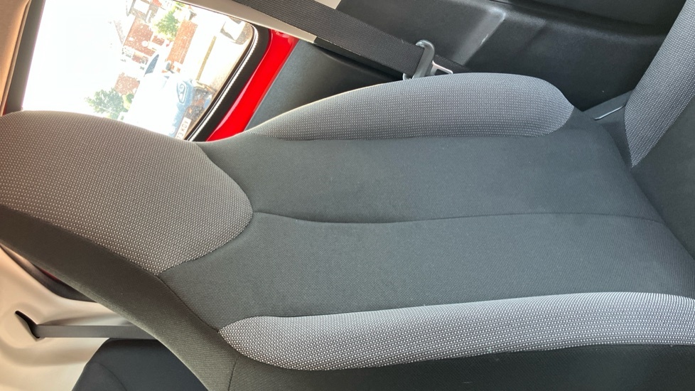 Toyota Aygo X X-claim White #51