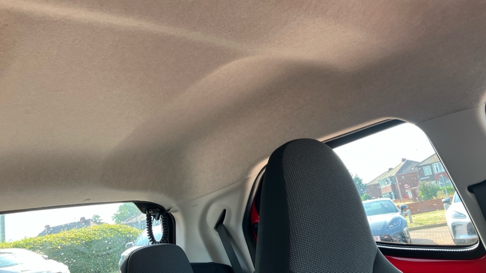 Toyota Aygo X X-claim White #19
