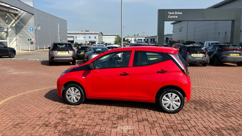 Toyota Aygo X X-claim White #44