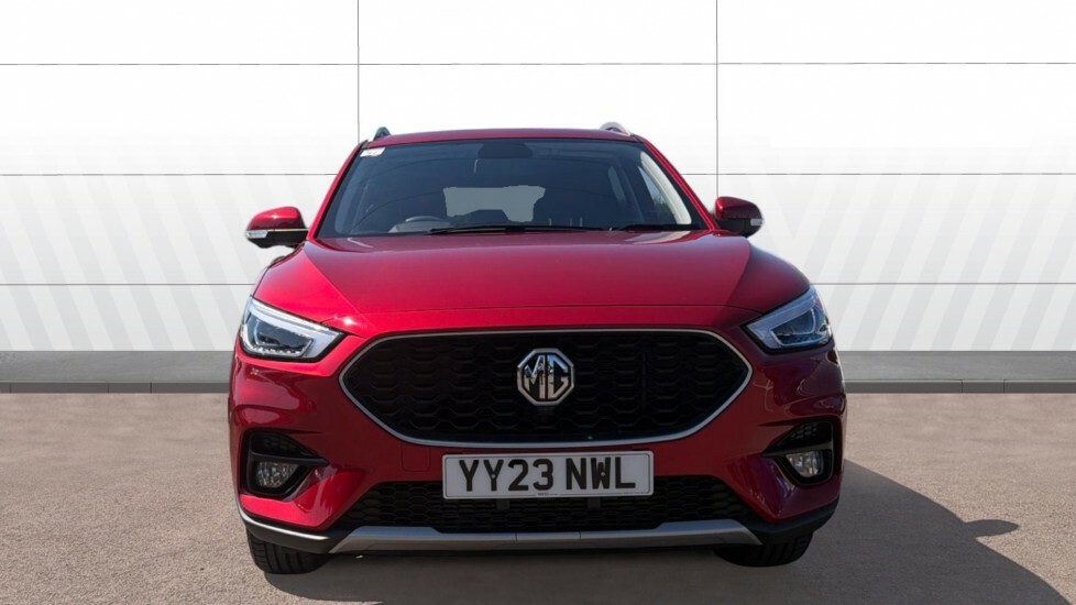 MG ZS Exclusive Red #3