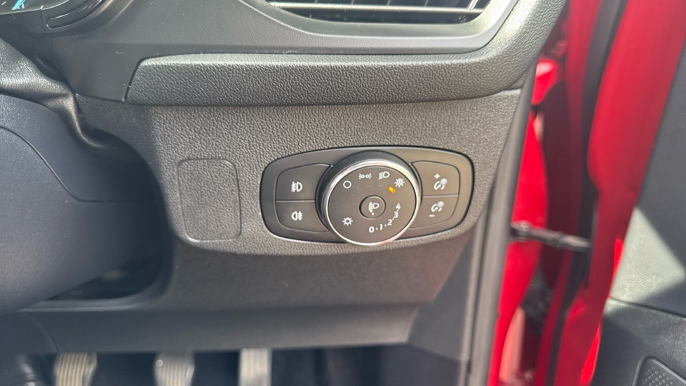 Ford Focus 1.0 Ecoboost Hybrid Mhev 155 St-line X Edition  #35