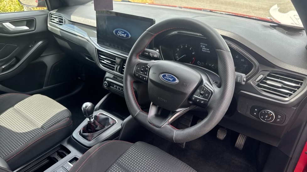 Ford Focus 1.0 Ecoboost Hybrid Mhev 155 St-line X Edition  #11