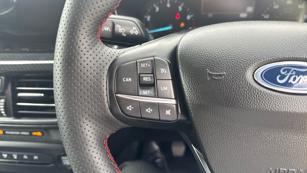 Ford Focus 1.0 Ecoboost Hybrid Mhev 155 St-line X Edition  #31