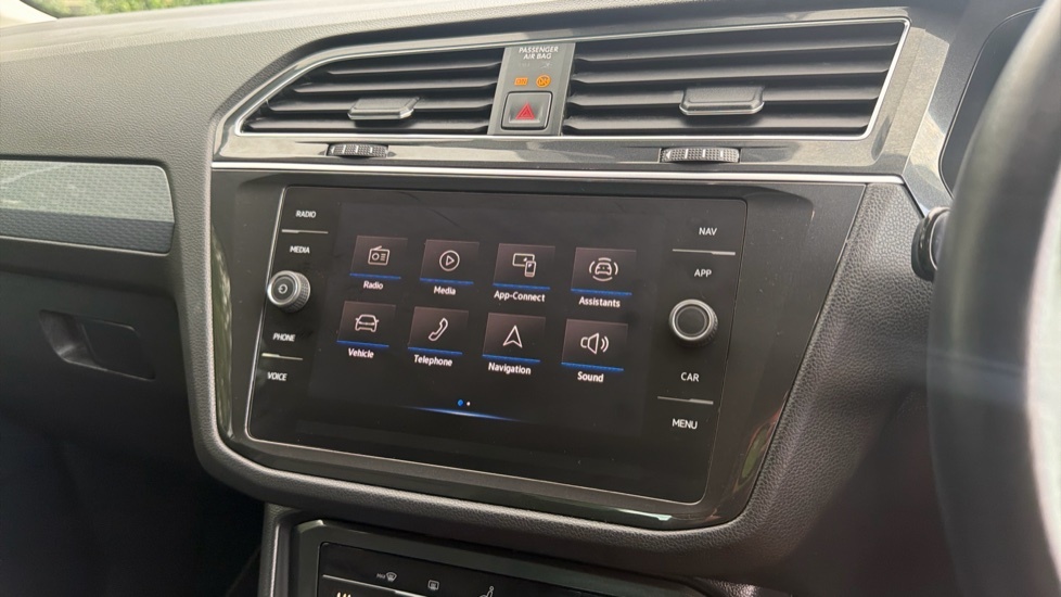 Volkswagen Tiguan 1.5 Tsi 150 Active Silver #35