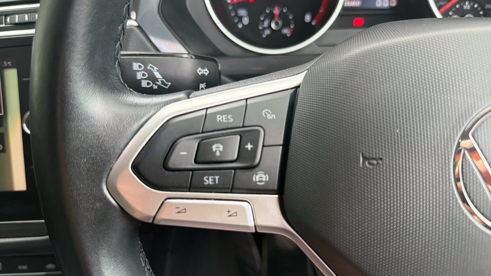 Volkswagen Tiguan 1.5 Tsi 150 Active Silver #33