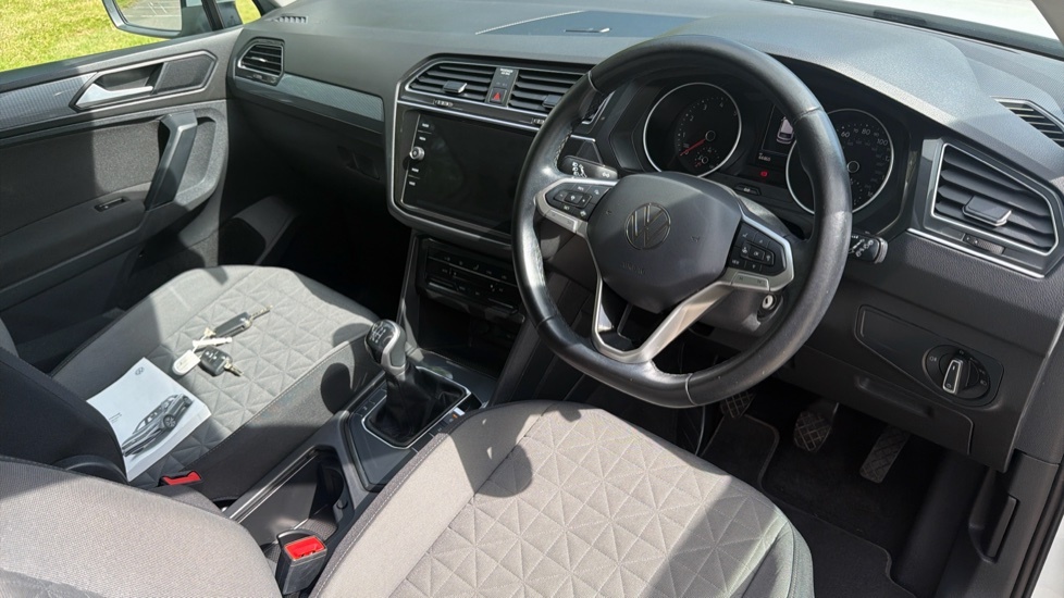 Volkswagen Tiguan 1.5 Tsi 150 Active Silver #11