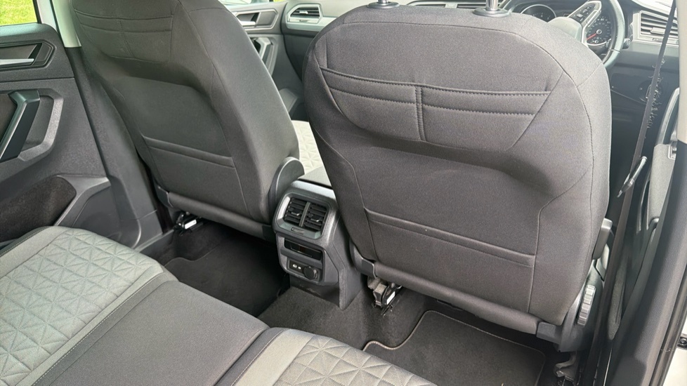 Volkswagen Tiguan 1.5 Tsi 150 Active Silver #27