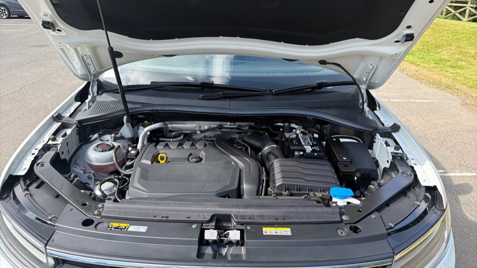 Volkswagen Tiguan 1.5 Tsi 150 Active Silver #8