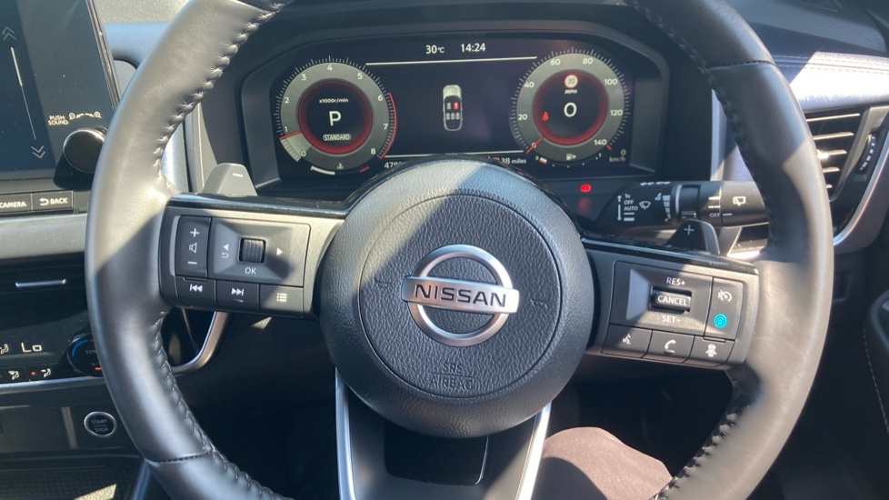 Nissan Qashqai Dig-t Tekna Plus Dct White #25