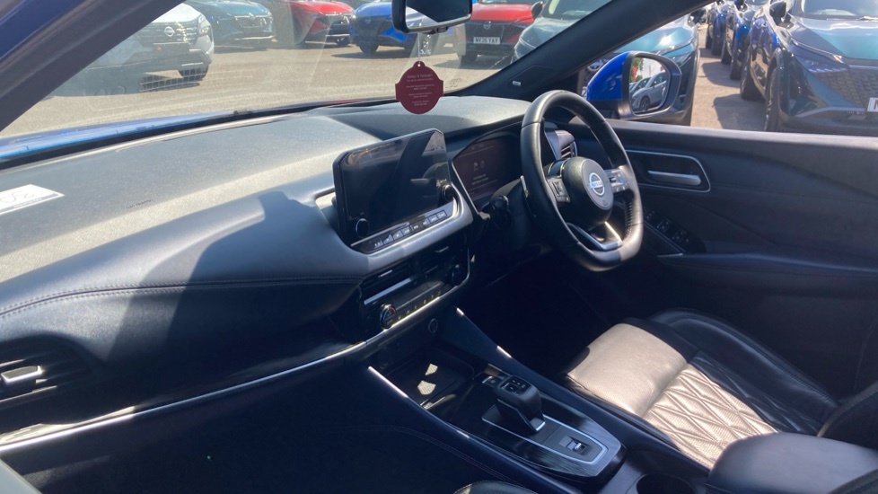 Nissan Qashqai Dig-t Tekna Plus Dct White #9