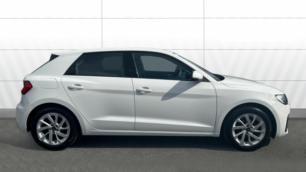 Audi A1 Sport White #5