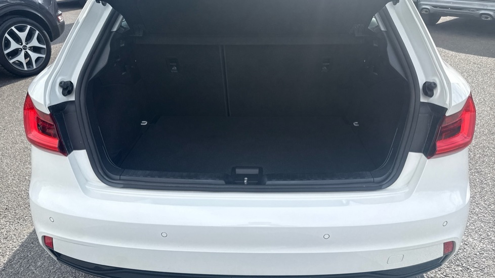 Audi A1 Sport White #4