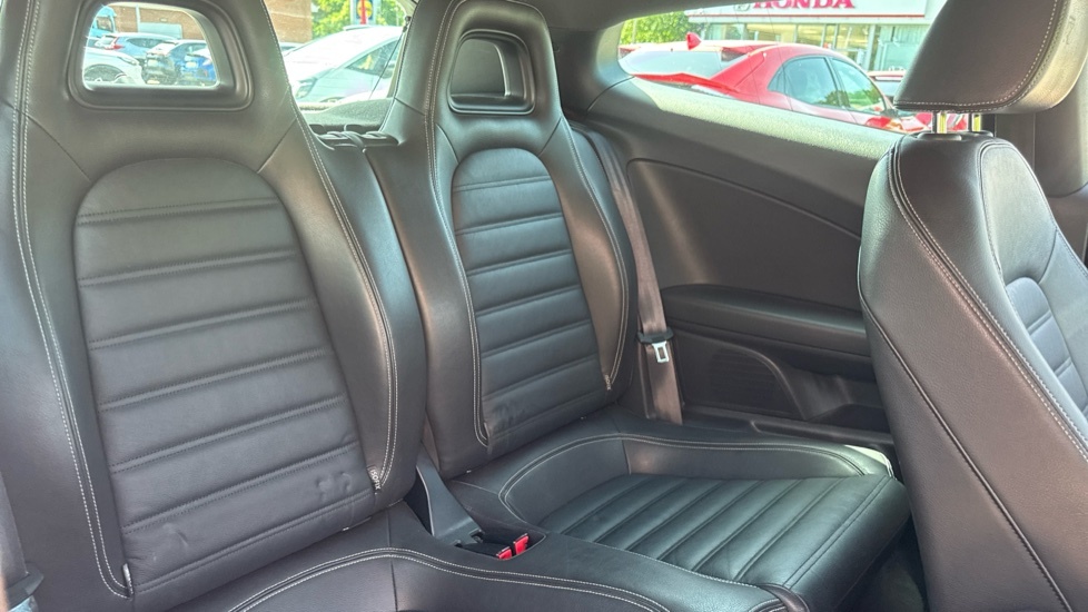 Volkswagen Scirocco Gt 2.0 Tsi 180Ps 6-Speed Dsg Purple #16