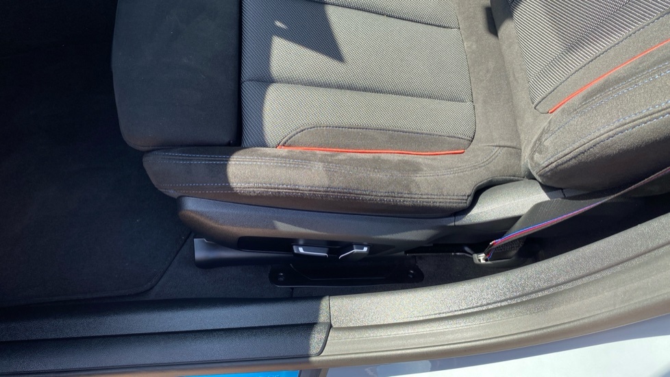 BMW 4 Series 420I M Sport Step 2025 Red #31