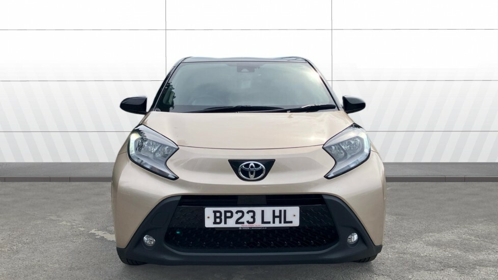 Toyota Aygo X Edge Beige #3