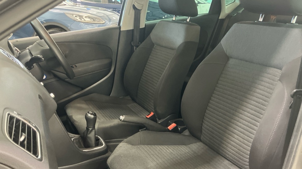 Volkswagen Polo 1.4 Match Edition 83 Bhp Silver #33