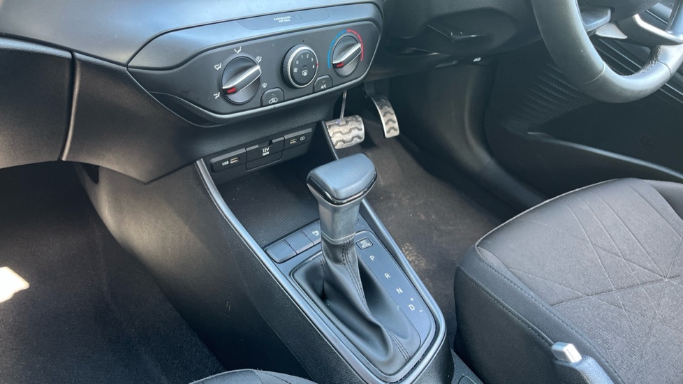 Hyundai Bayon T-gdi Mhev Premium  #13