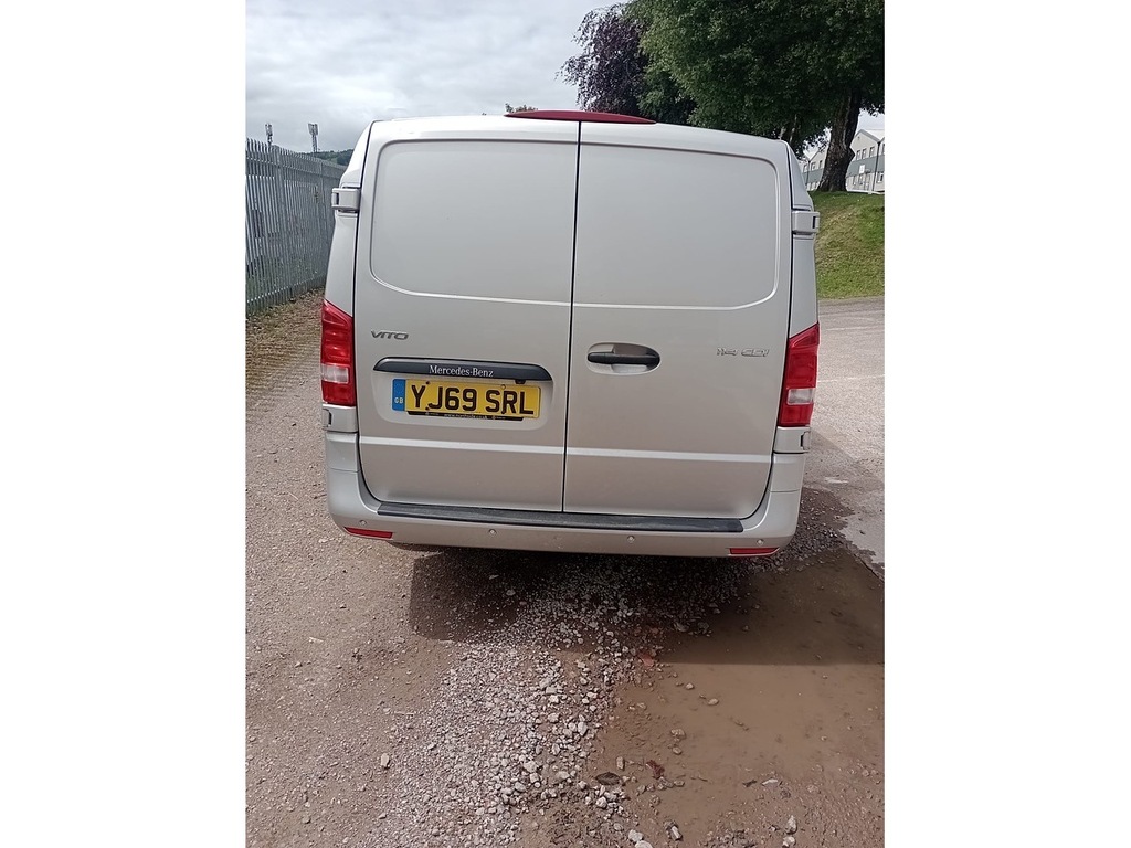Mercedes-Benz Vito 2.1 114 Cdi Bluetec Panel Van 6Dr Rw Silver #4
