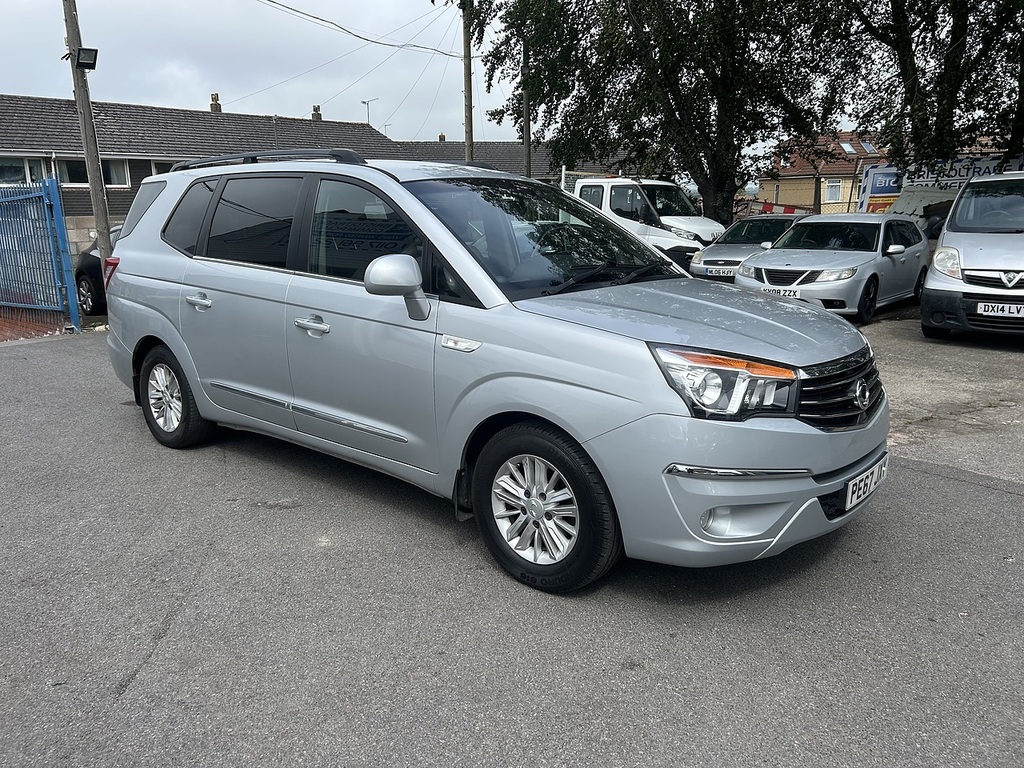SsangYong Turismo D Ex Silver