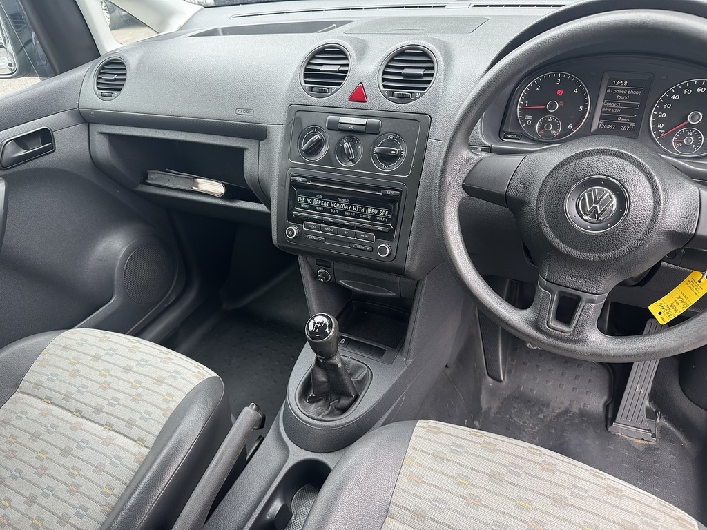 Volkswagen Caddy 1.6 Tdi C20 Trendline Panel Van Black #4