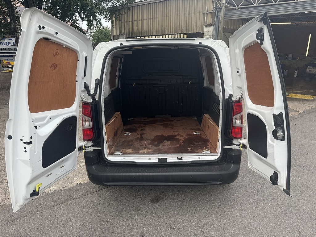 Citroen Berlingo 1.5 Bluehdi 650 Enterprise M Panel Van CF21FFX White #2