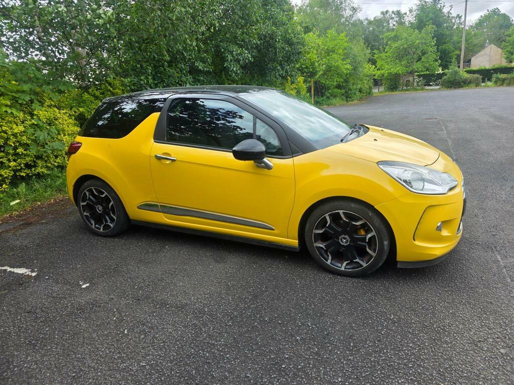 Citroen DS3 Hatchback 1.6 Vti Dstyle Plus Euro 5 201262 White #8