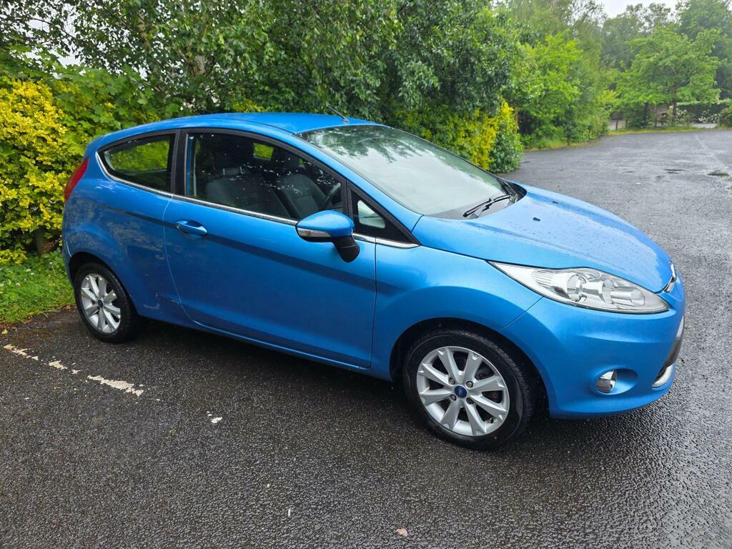 Ford Fiesta Hatchback White #8