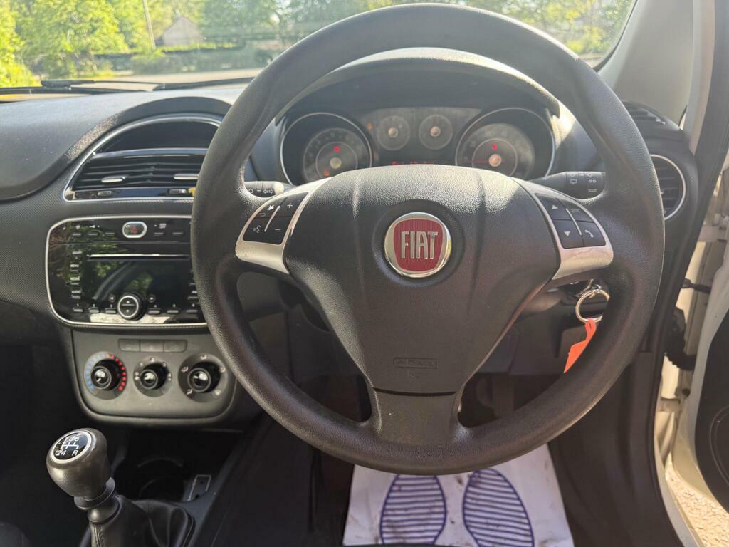 Fiat Punto 1.2 Pop Red #13