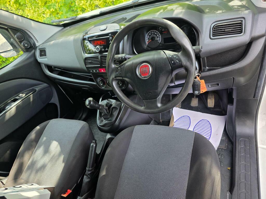Fiat Doblo Mpv White #9