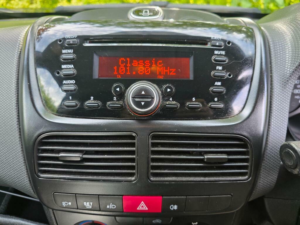 Fiat Doblo Mpv White #13