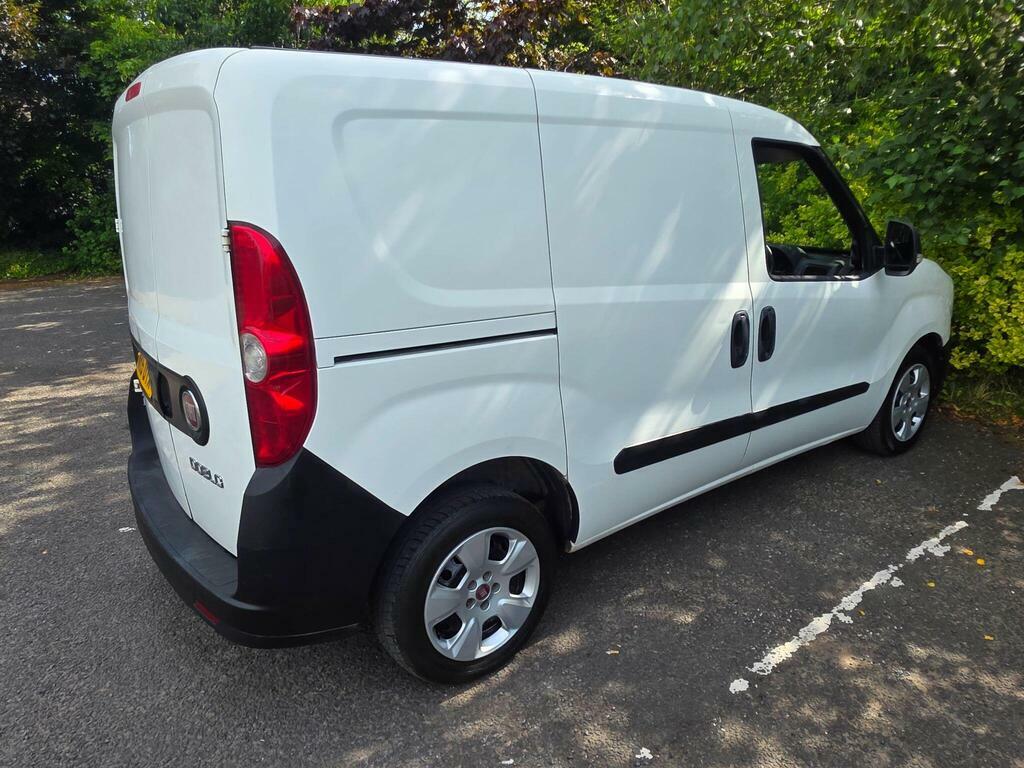 Fiat Doblo Mpv White #7