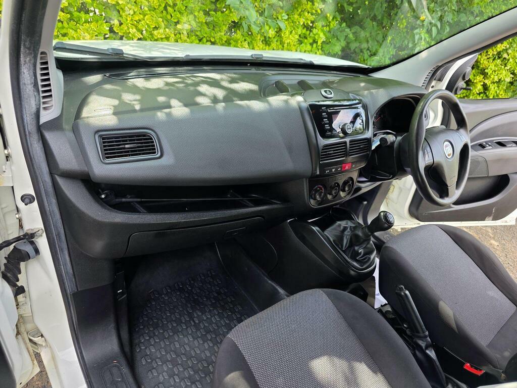 Fiat Doblo Mpv White #12