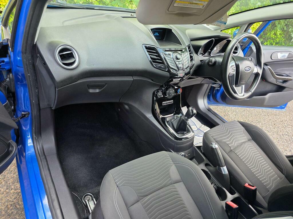 Ford Fiesta Zetec Red #12