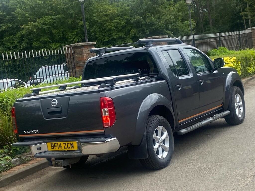 Nissan Navara 2.5 Navara Tekna White #7