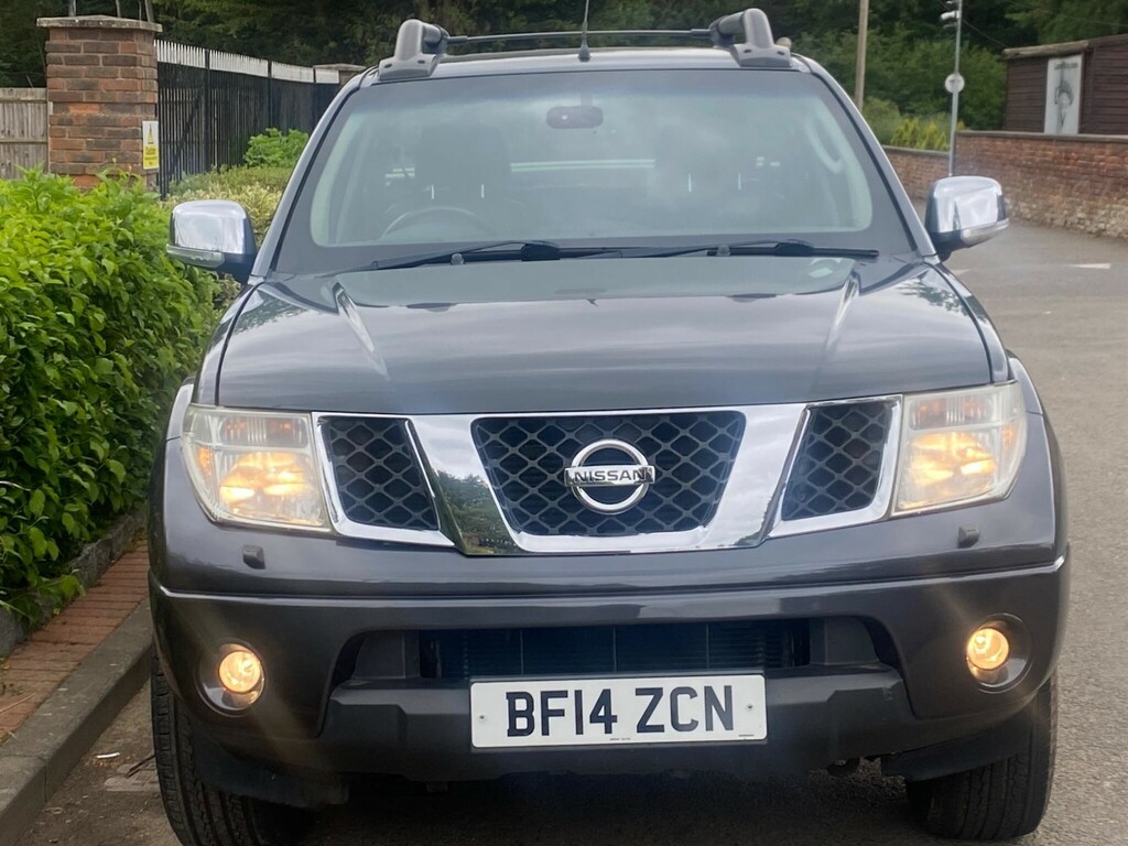 Nissan Navara 2.5 Navara Tekna White #26