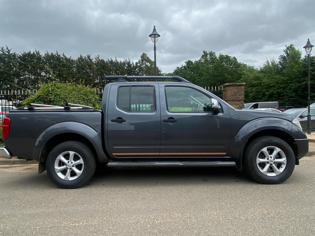 Nissan Navara 2.5 Dci Tekna 4Wd Euro 5  #3