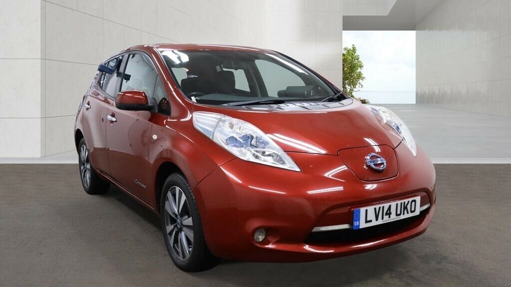 Nissan Leaf 24Kwh Tekna Red #2