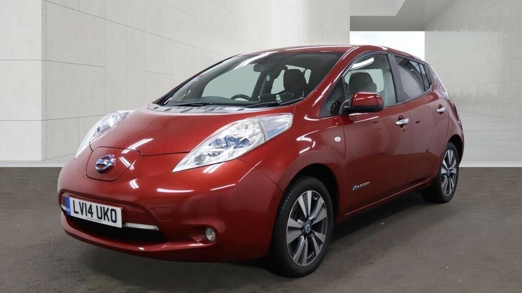 Nissan Leaf 24Kwh Tekna Red