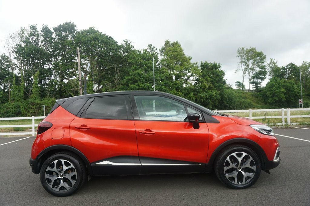 Renault Captur 1.5L Gt Line Red #3