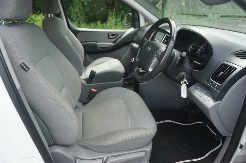 Hyundai I800 2.5L Se Nav White #5