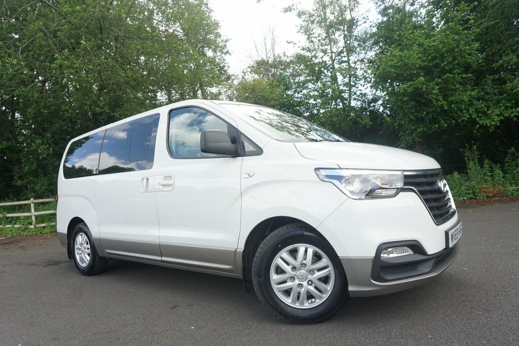 Hyundai I800 2.5L Se Nav White #2