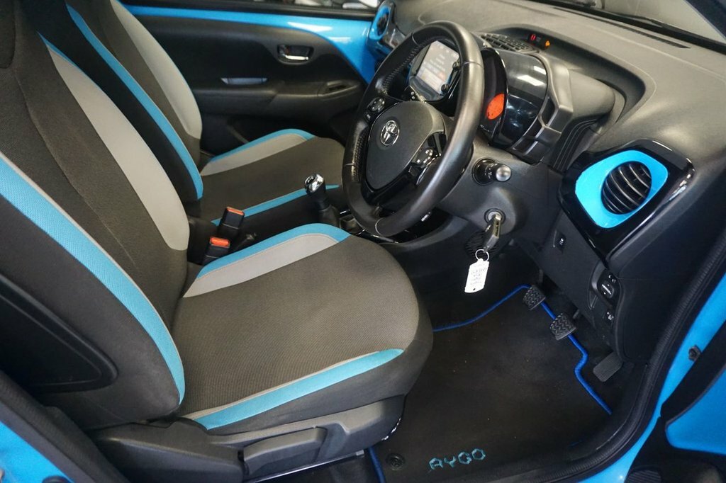 Toyota Aygo 1L X-cite Blue #4