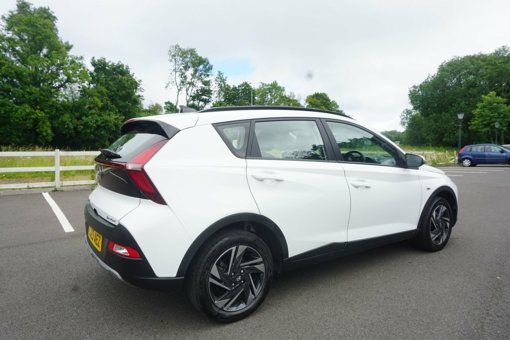 Hyundai Bayon 1L Se Connect White #2