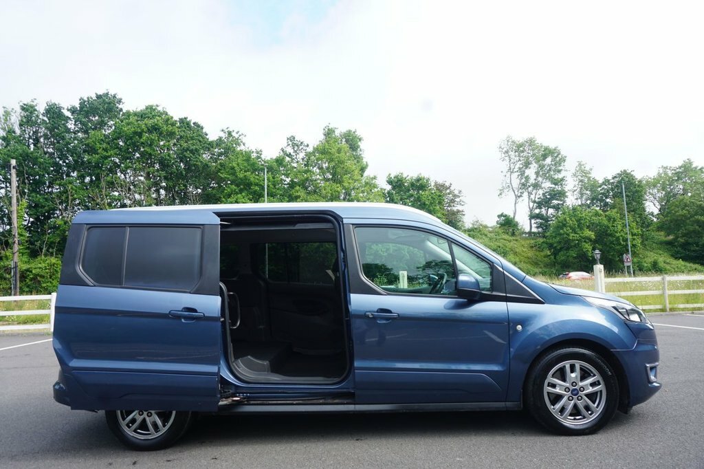 Ford Grand Tourneo Connect 1.5L Titanium Blue #3