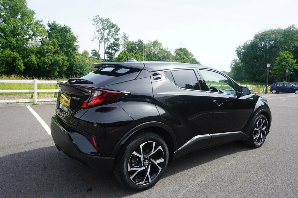 Toyota C-Hr 1.8L Design Black #2